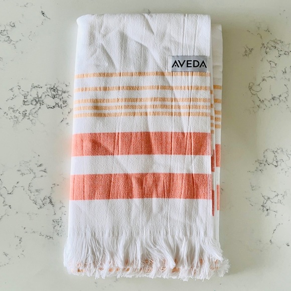 AVEDA Beach Towel - Picture 1 of 14